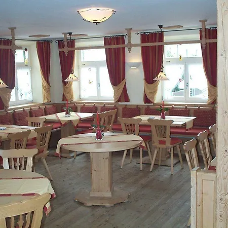 Adler Pensjonat 3*